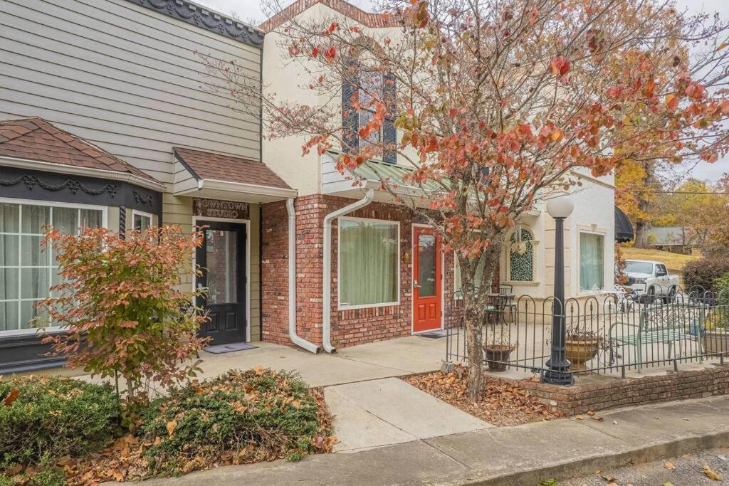 Haven At Hazel ~ Downtown * Demorest